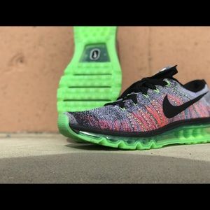 Nike AirMax FlyKnit Ghost Green Black/White 10M